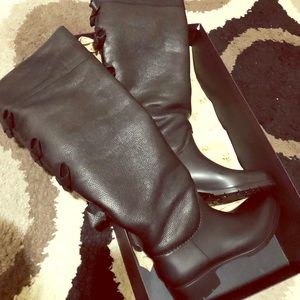 ❗️SOLD❗️ VC (Vince Camuto) Signiture Rain Boots